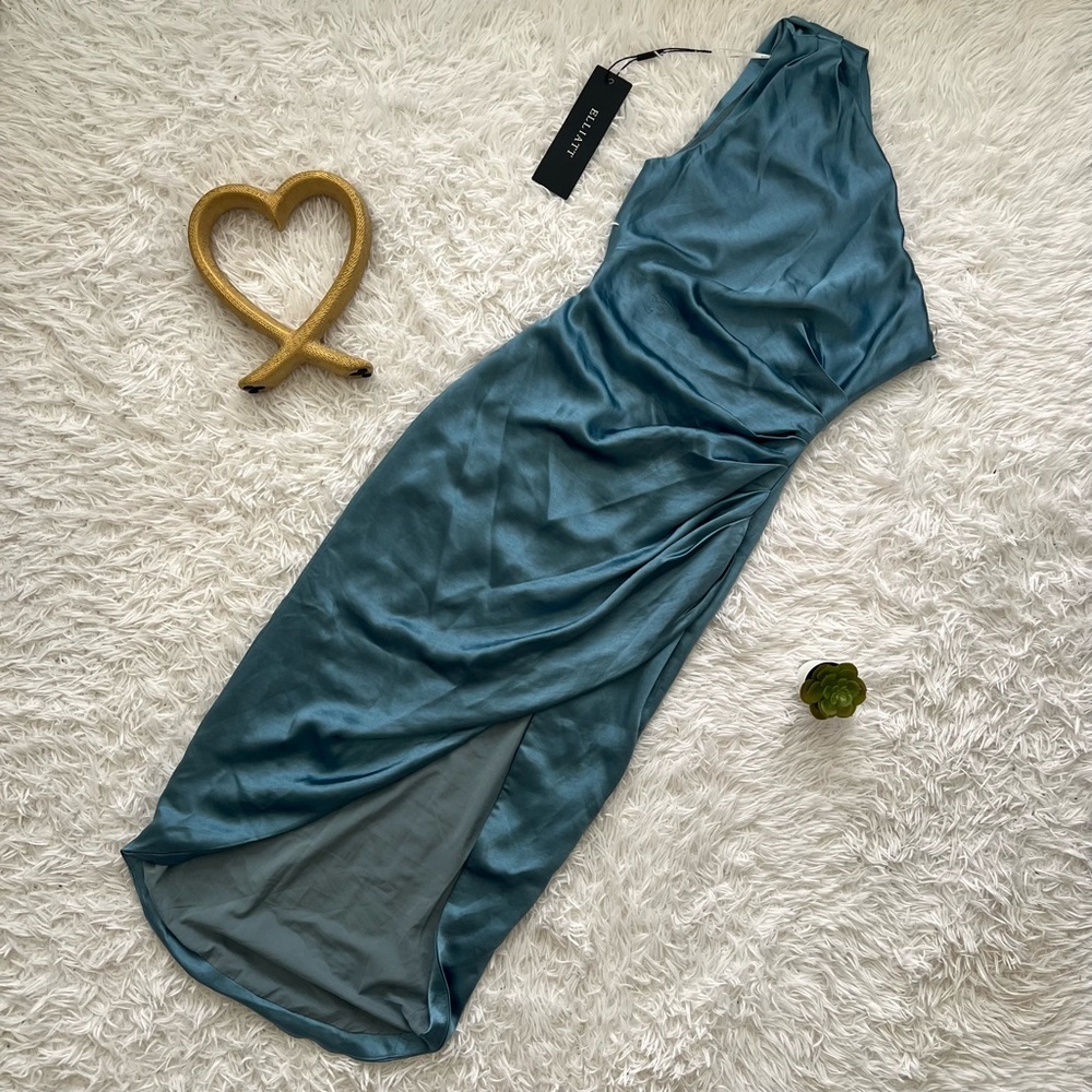 Elliatt Teal One-Shoulder Dress
